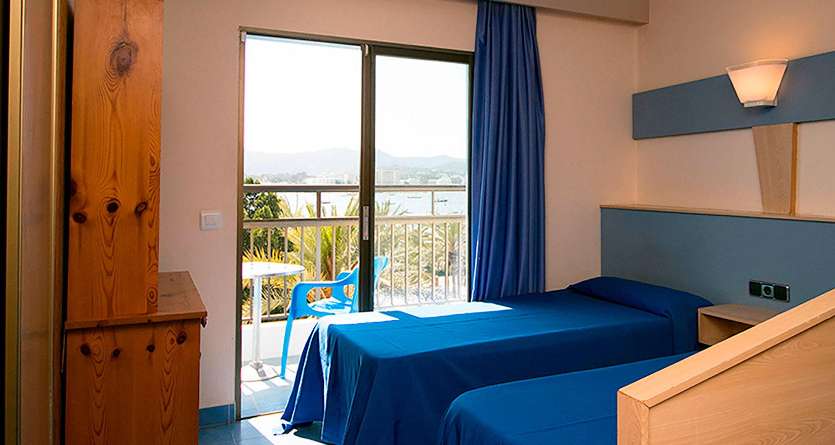 The Blue Apartments Feeling San Antonio apartments